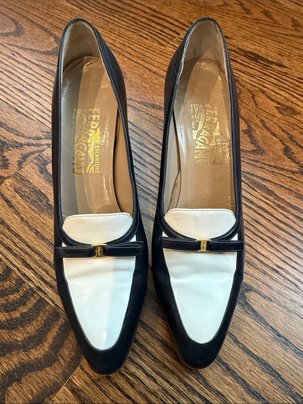 Salvatore Ferragamo Navy Blue and White Leather Pointed Heels with Gold Accent